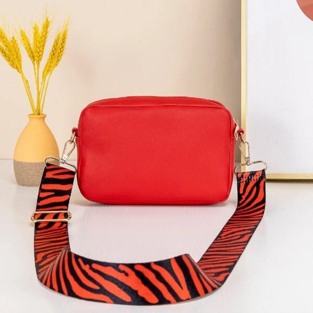 New Mini crossbody with zebra guitar strap - Picture 3 of 3